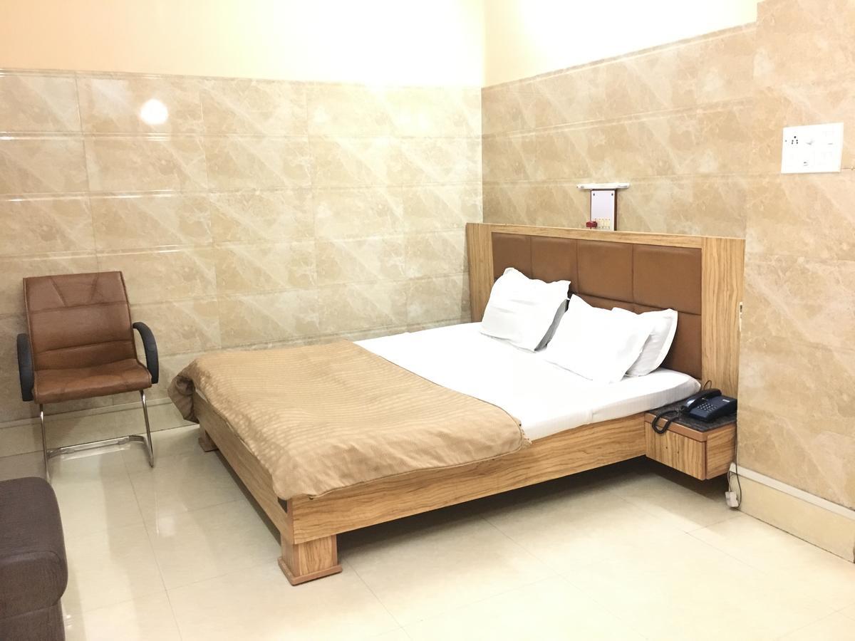 Nalanda Hotel 贾姆谢德布尔 外观 照片